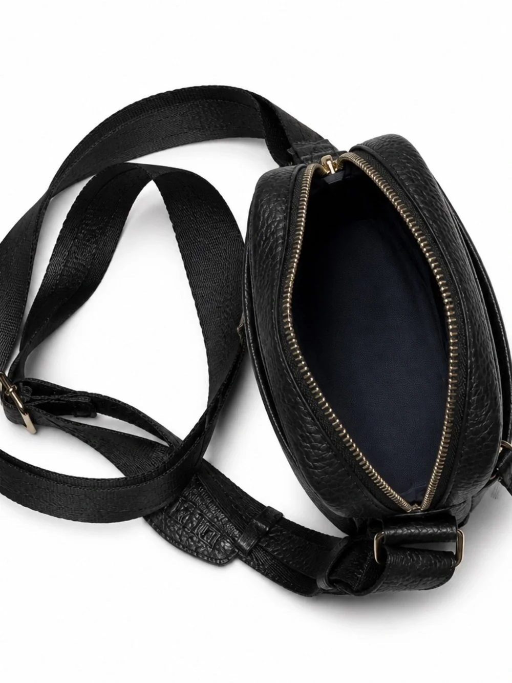 Vera Pelle sleek black